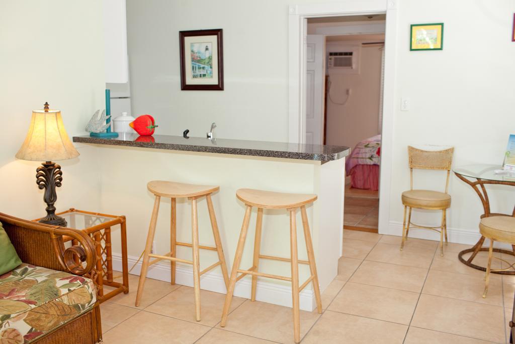 קי וסט Seaport Inn חדר תמונה